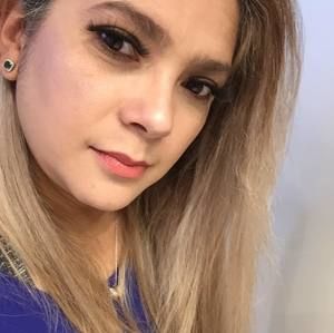 Meet your Posher, Claudia